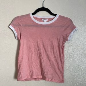 💥4/$20💥 NWOT 💕dusty rose pink t-shirt with white lining never worn